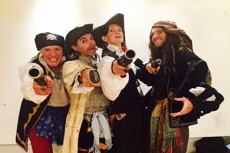 Pirate theme entertainment 